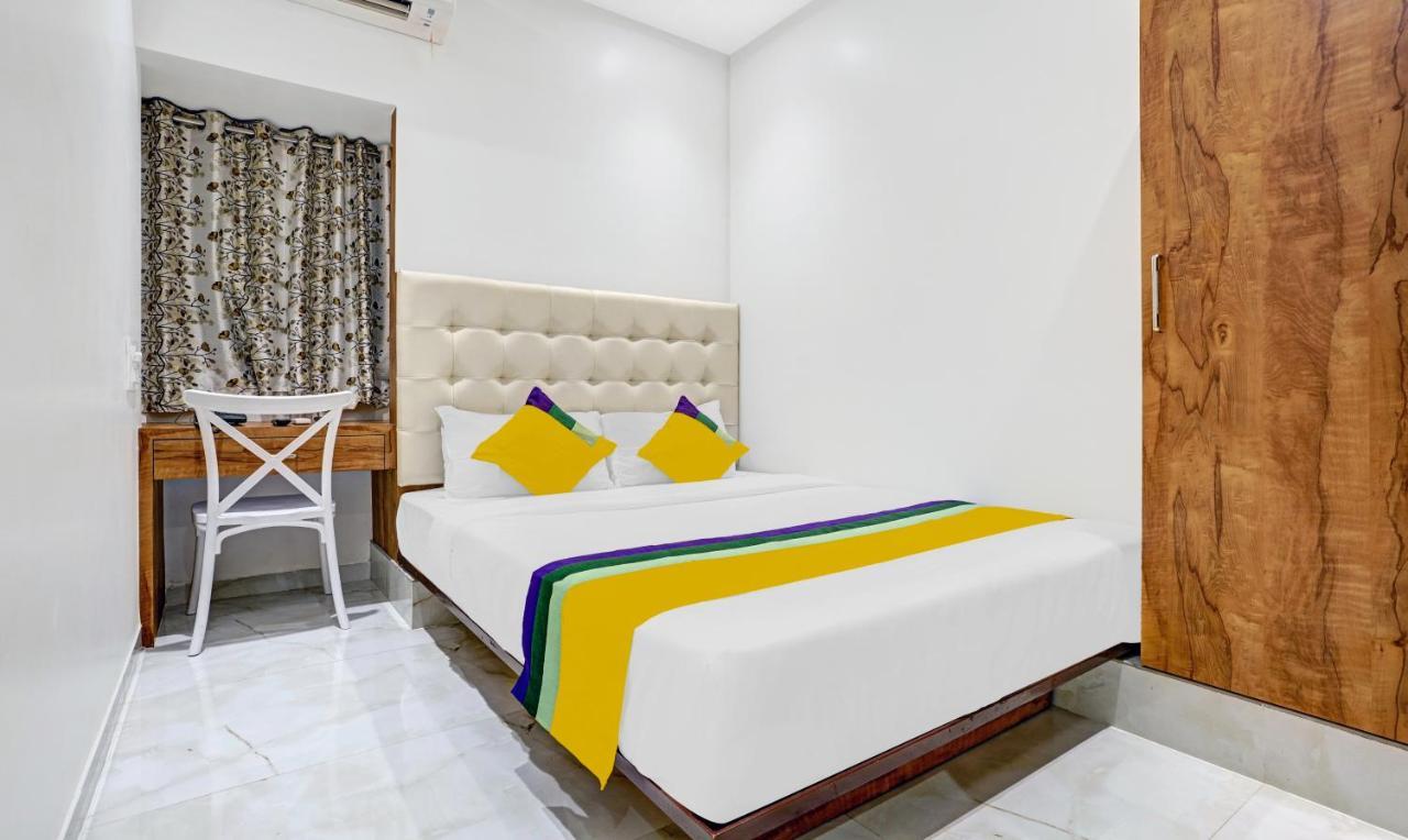 מומביי Itsy Hotels Heraa International מראה חיצוני תמונה