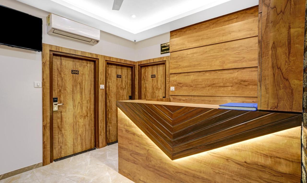 מומביי Itsy Hotels Heraa International מראה חיצוני תמונה